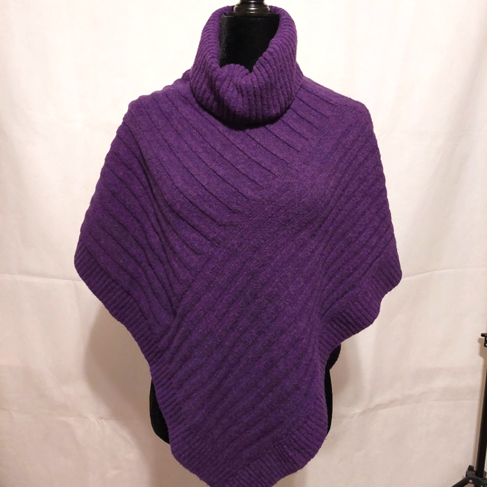 Chico's Women's Poncho Sweater in Purple